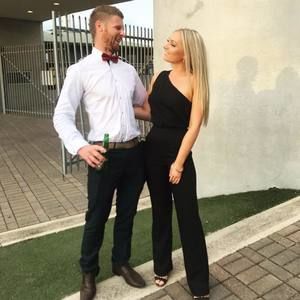 Meet your Posher, Tori